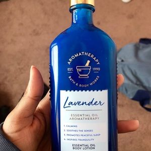 🦋AROMATHERAPY 💜LAVENDER💜BODY LOTION🦋